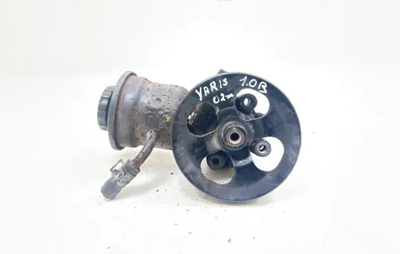 Toyota Yaris Power steering pump