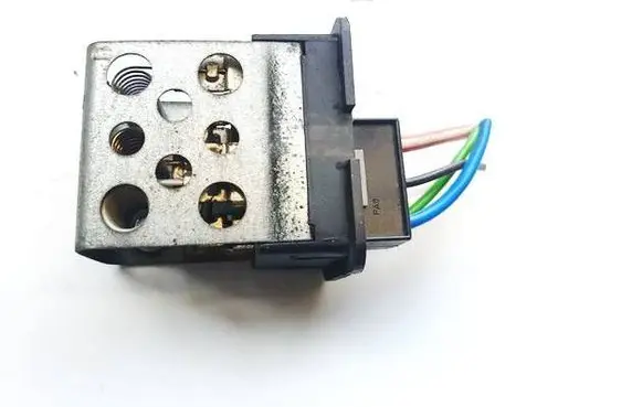 Opel Zafira A Heater blower motor/fan resistor 90559834