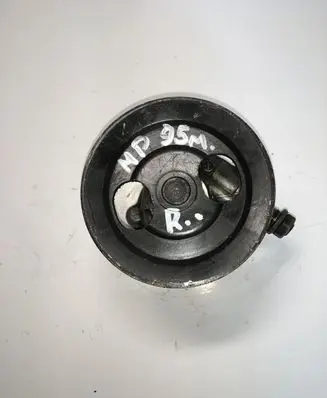 Mitsubishi Pajero Power steering pump