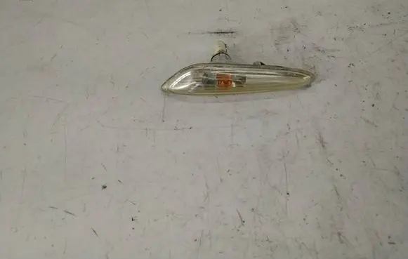 BMW 3 E46 Front fender indicator light 6911371