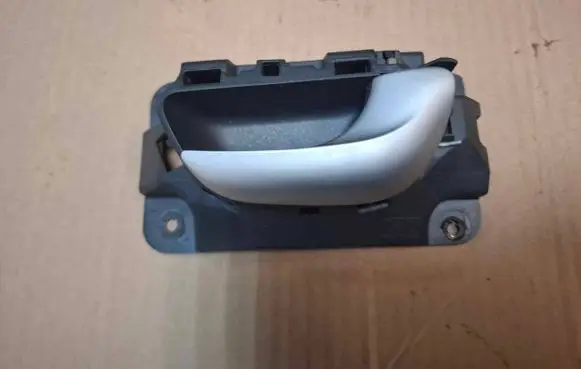 Volvo S80 Rear door interior handle 09170046