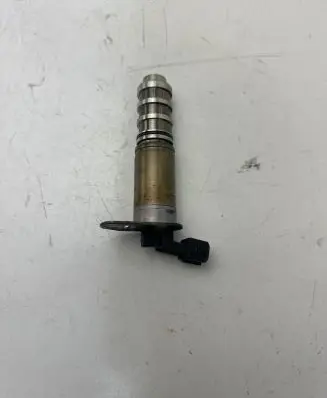 BMW 3 F30 F35 F31 Camshaft vanos timing valve 7585776