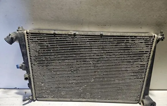 Peugeot 605 Coolant radiator 53075552