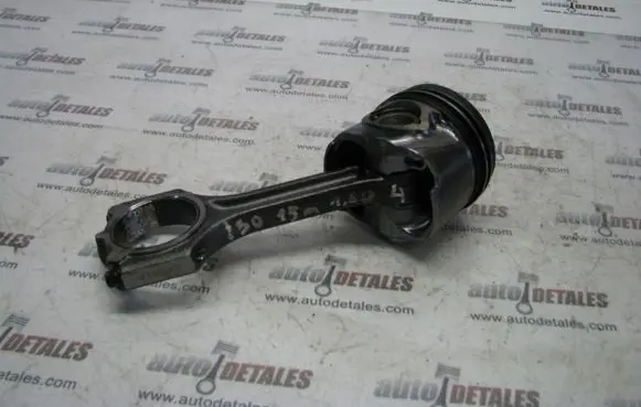 Hyundai i30 Piston with connecting rod