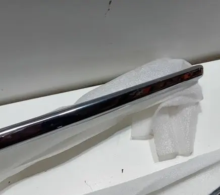 Honda CR-V Rear bumper trim bar molding 08P02SWA0000E7 08P02SWA0000E6