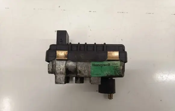 BMW 5 F10 F11 Turbo charger electric actuator 6NW009543
