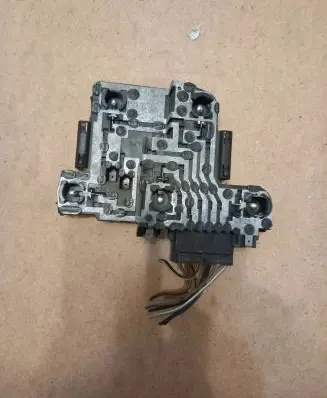 Volkswagen Golf II Tail light bulb cover holder 191945257