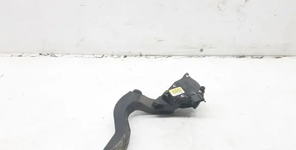 Audi A4 S4 B6 8E 8H Accelerator throttle pedal 8E1723523C