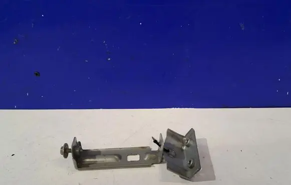 Jaguar F-Type Fender mounting bracket 