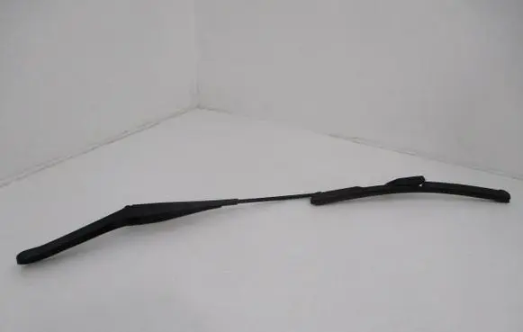 Ford Fiesta Front wiper blade arm 8A6117526BC