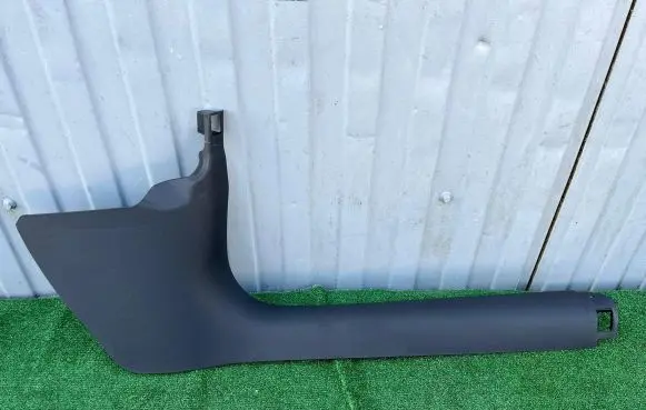 Audi A8 S8 D4 4H Front sill trim cover 4G1867272 2432608