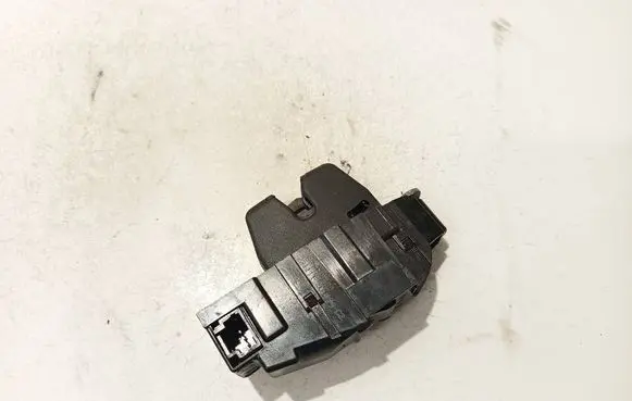 Tailgate/trunk/boot lock/catch/latch