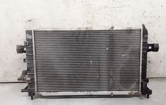 Opel Zafira B Coolant radiator