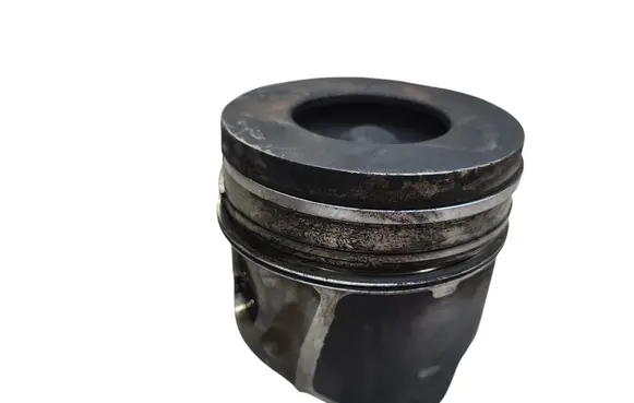 Peugeot 407 Piston 