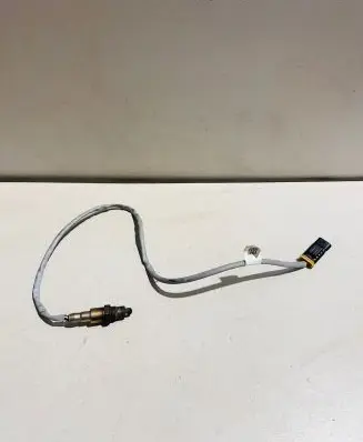 BMW 5 G30 G31 Lambda probe sensor 8651104