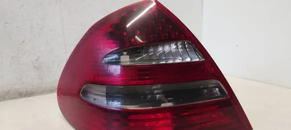 Mercedes-Benz E W211 Rear/tail lights A2118200564 2118200564
