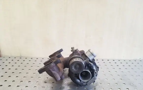 Audi A2 Turbo 045253019F