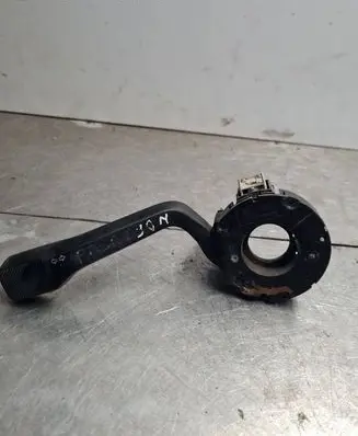 Volkswagen PASSAT B3 Indicator stalk