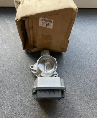 Citroen C4 I Picasso Throttle valve 408239827001 965078738002 32101