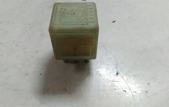 Mercedes-Benz C W202 Other relay 0015427819