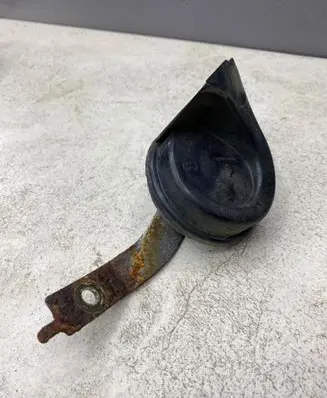 Nissan Pathfinder R51 Horn signal 703881157