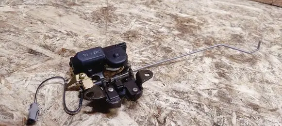 Lexus SC 300 - 400 Tailgate/trunk/boot lock/catch/latch