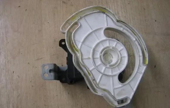 Honda Insight Air flap motor/actuator 0638001290