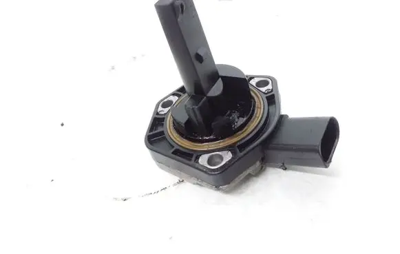 Volkswagen Touran I Oil level sensor 1J0907660C 6PR00807903