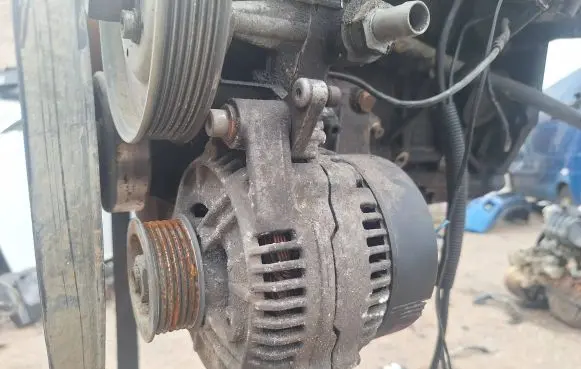 Audi A6 S6 C4 4A Generator/alternator 046903015F 0123510028