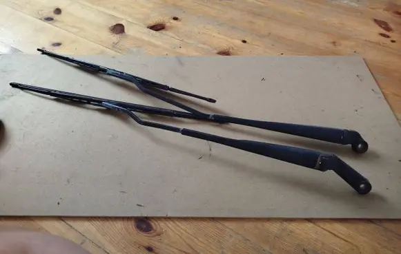 Seat Arosa Front wiper blade arm 6X1955409 6X1955410