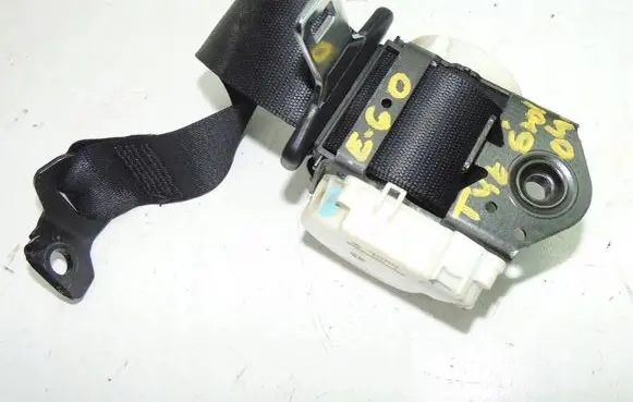 BMW 5 E60 E61 Middle seatbelt (rear) 