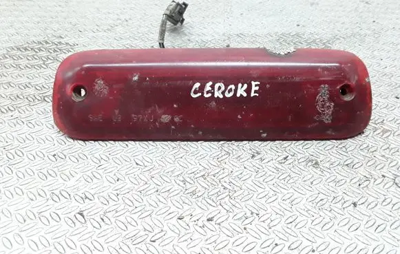 Jeep Cherokee Third/center stoplight