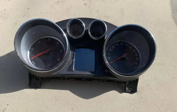 Opel Insignia A Speedometer (instrument cluster) 20980568 365903926