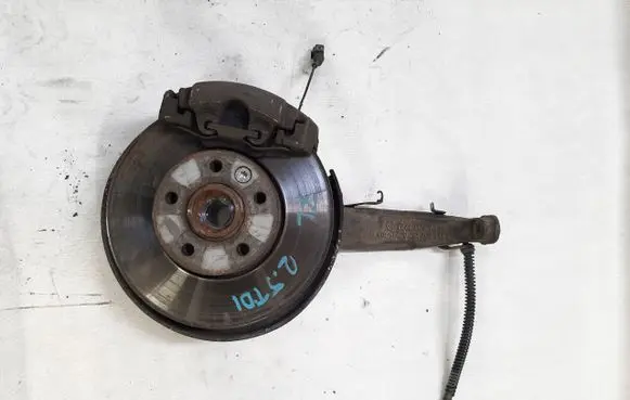 Volkswagen Touareg I Front wheel hub 7L6407257A