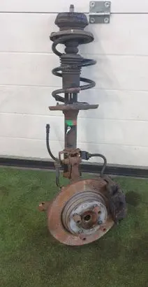 Dacia Sandero II Front wheel hub spindle knuckle 