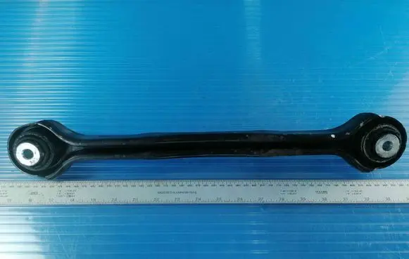 BMW 1 E81 E87 Rear control arm 6763471