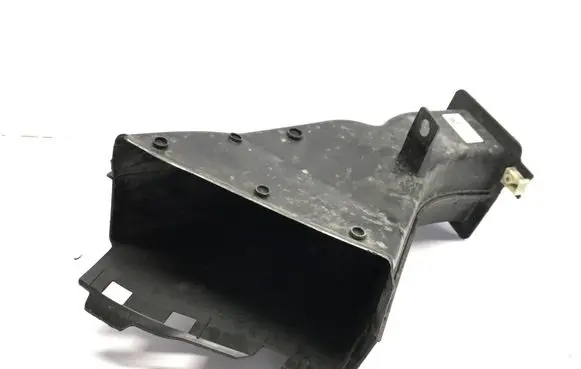 BMW iX Air intake duct part 8737026