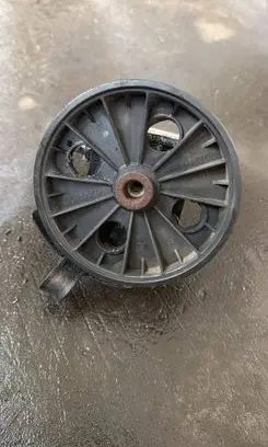 Volvo V70 Power steering pump 9485757