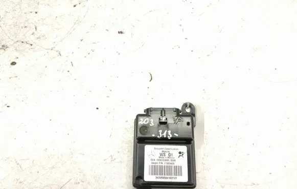 Mercedes-Benz C W203 Seat control module A2038203885 2038203885
