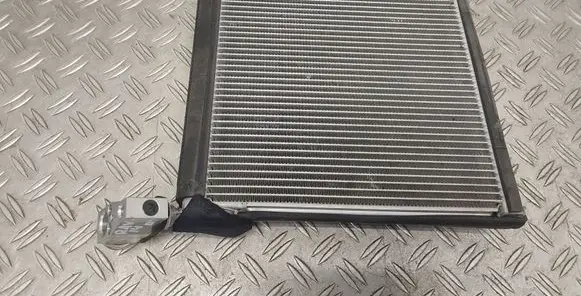 Toyota RAV 4 (XA40) Air conditioning (A/C) radiator (interior) 4475004700