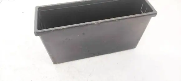 Toyota Yaris Glove box