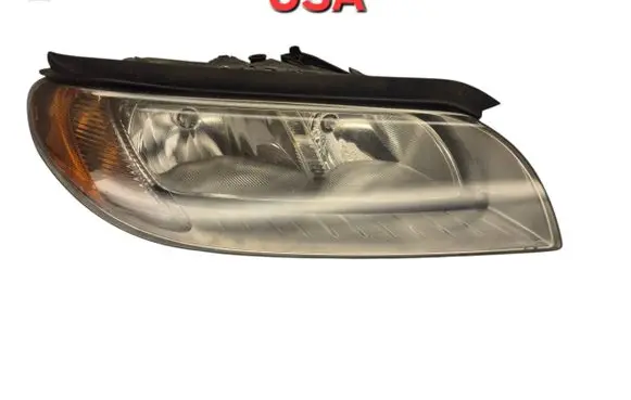 Volvo V70 Headlight/headlamp 31214356