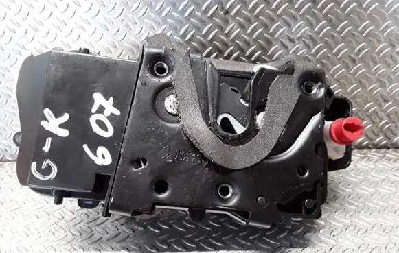Peugeot 607 Rear door lock