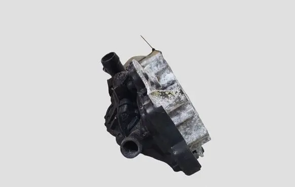 Volkswagen Golf VII Water pump 04E121042A 04E109111J