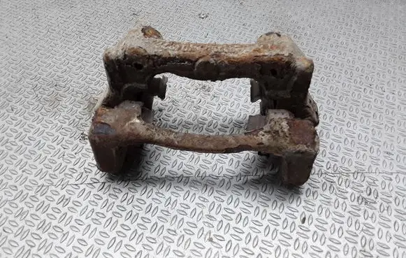 Toyota Auris 150 Brake caliper pad carrier rear 