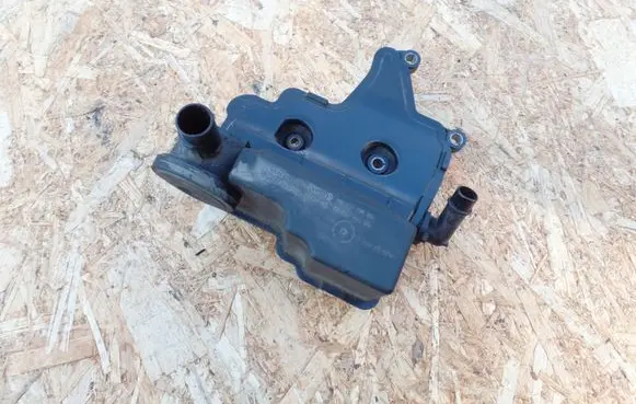 Ford Focus Oil breather separator 9671271480