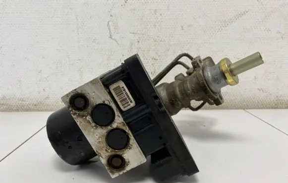 Ford Focus ABS Pump 2M512M110EE 10092501193 5WK84031