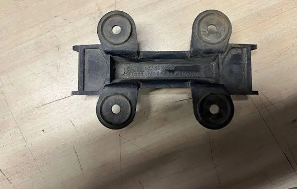 Audi 80 90 S2 B4 Front bumper mounting bracket 433807253