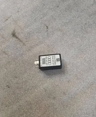 Audi A8 S8 D2 4D Other relay 7038900207 4D0907307