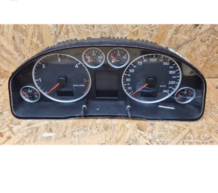 Audi A6 S6 C5 4B Speedometer (instrument cluster) 110080128001